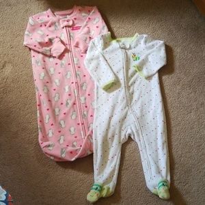 2 pairs of baby girls long sleeve pjs 0-9months